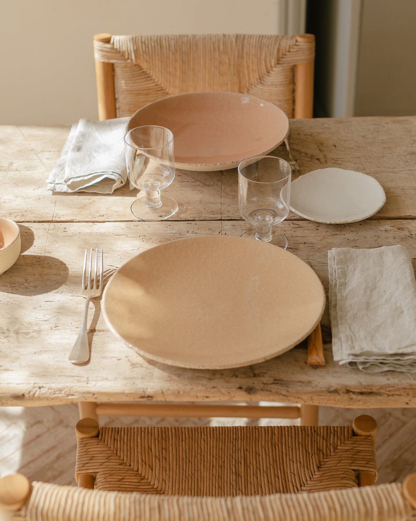 Assiette L Garrigue Peche Blanche, Jars