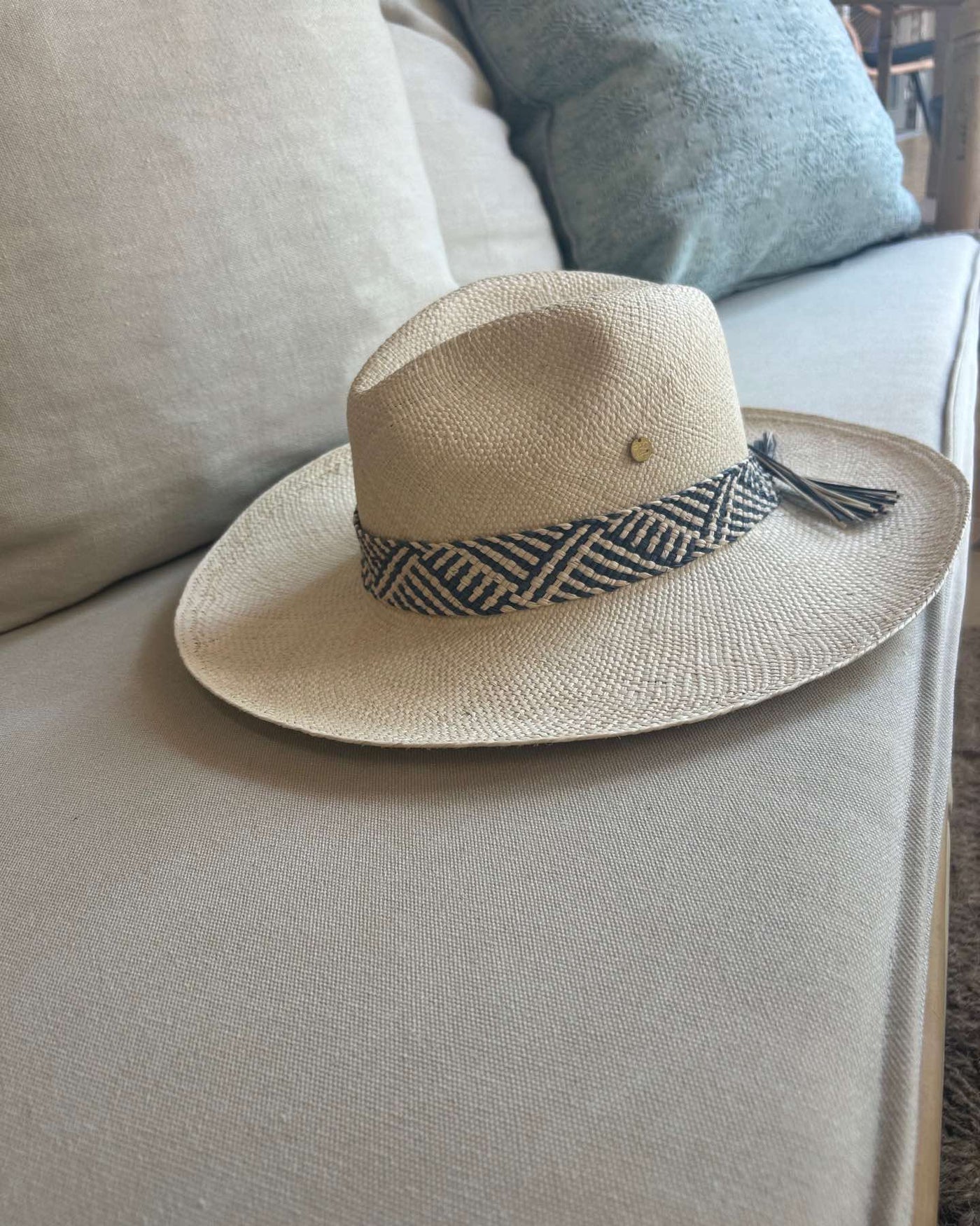 Chapeau Panama Bleu, Pao Artesania